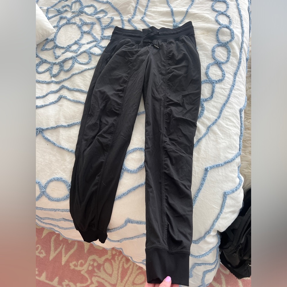 Athletic lululemon joggers